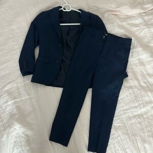 Adorable Zara boys suit—worn once!!